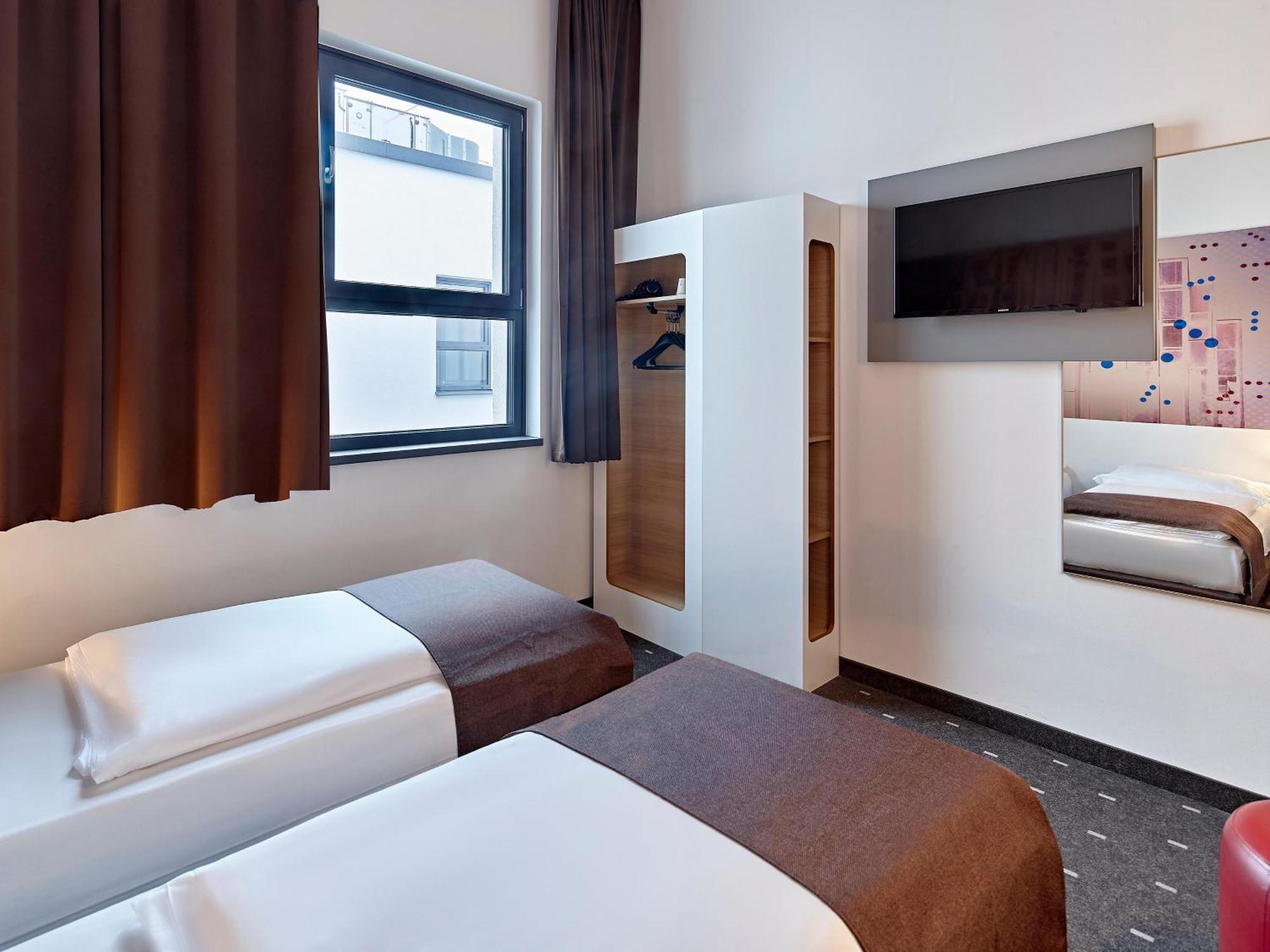 B&B Hotel Koeln-Тройсдорф Экстерьер фото