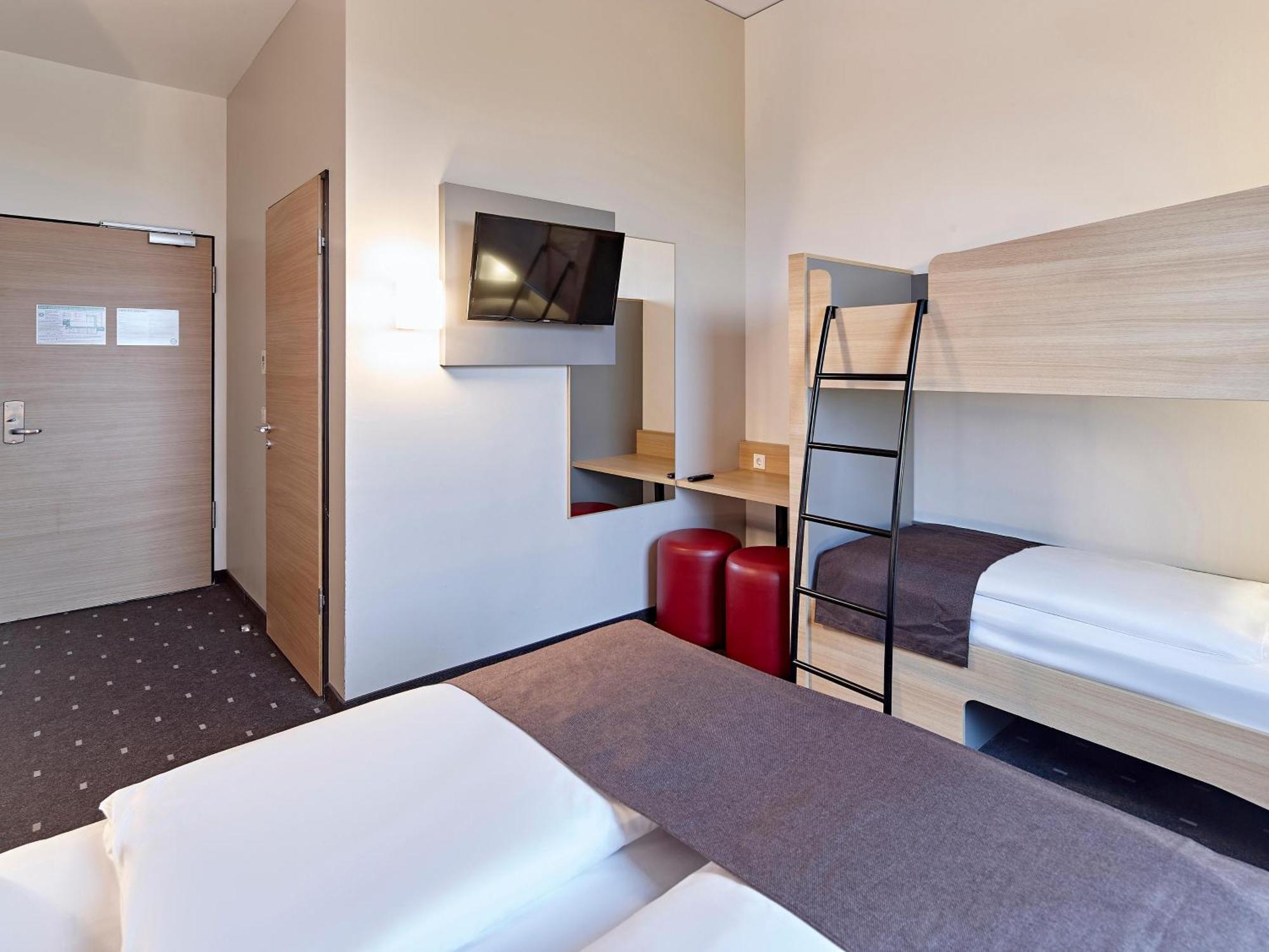 B&B Hotel Koeln-Тройсдорф Экстерьер фото