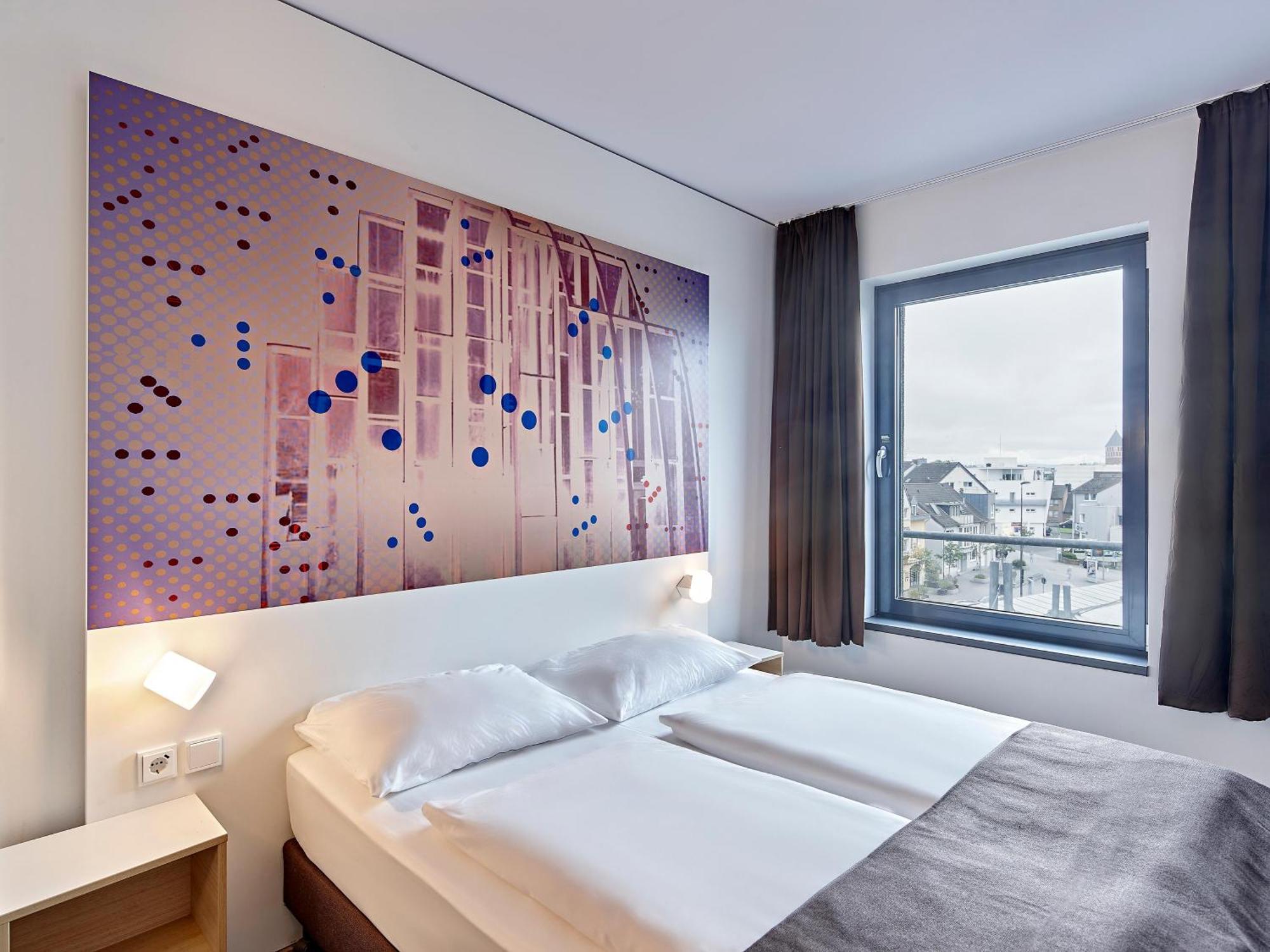 B&B Hotel Koeln-Тройсдорф Экстерьер фото
