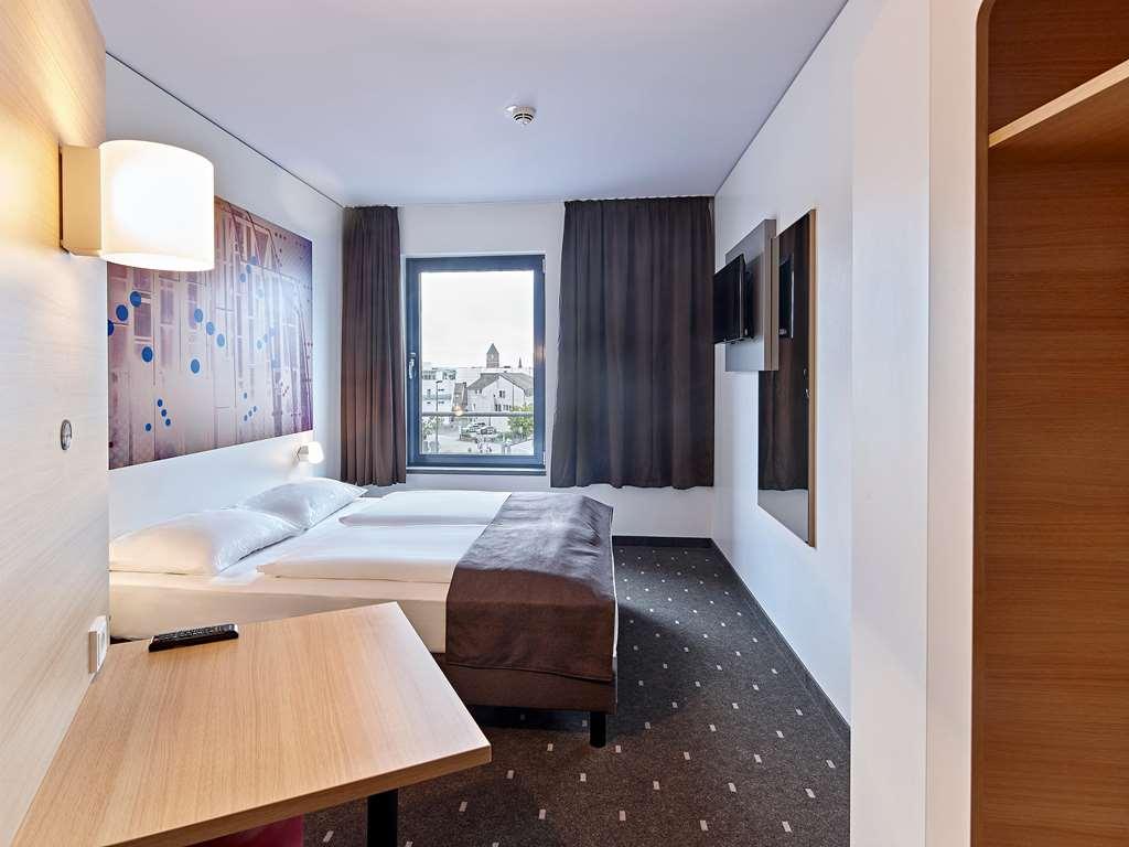 B&B Hotel Koeln-Тройсдорф Номер фото